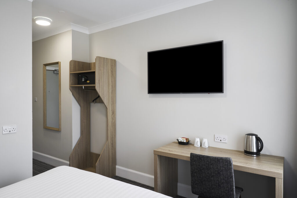 Four Points Flex by Sheraton Edinburgh Bedroom