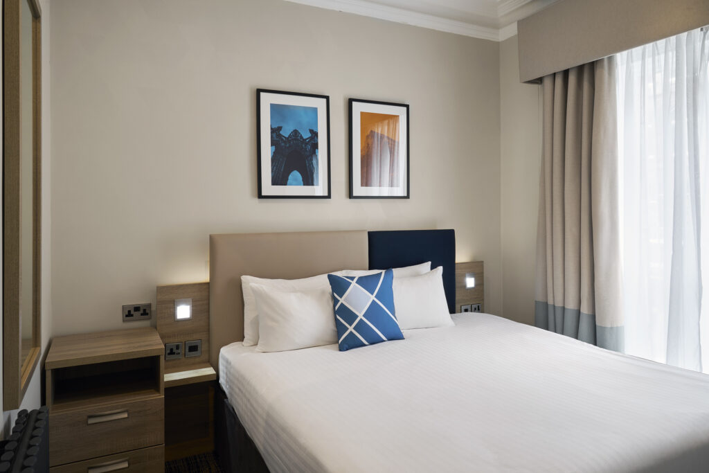 Four Points Flex by Sheraton Edinburgh Bedroom